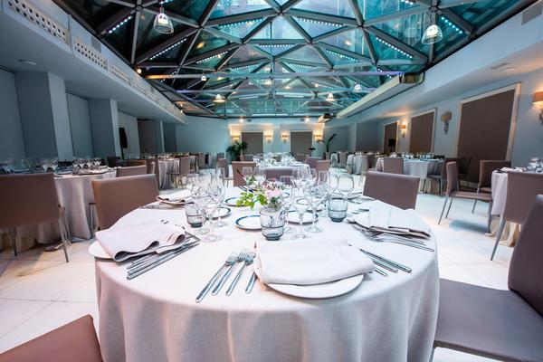 Salón Natura moderno